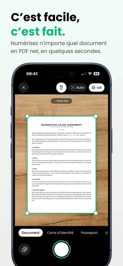 Capture de l'App Store : C'est facile, c'est fait. Le scanner repère les bords d'un contrat de bail posé sur un bureau en bois.